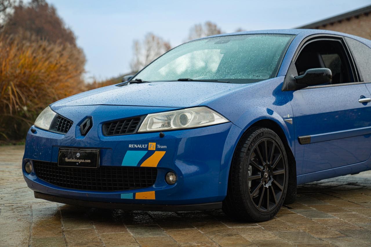 Renault Megane RS F1 - REN00042