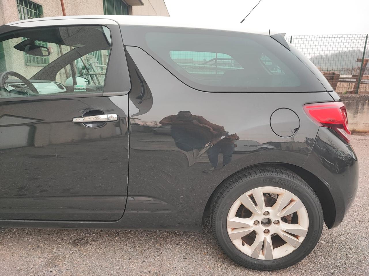 CITROEN DS3 1.6 BENZINA 3 PORTE APPENA TAGLIANDATA