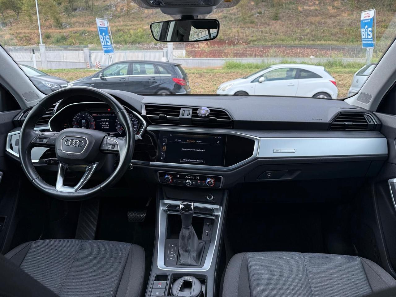 Audi Q3 2.0 TDI 150 CV S tronic line Edition