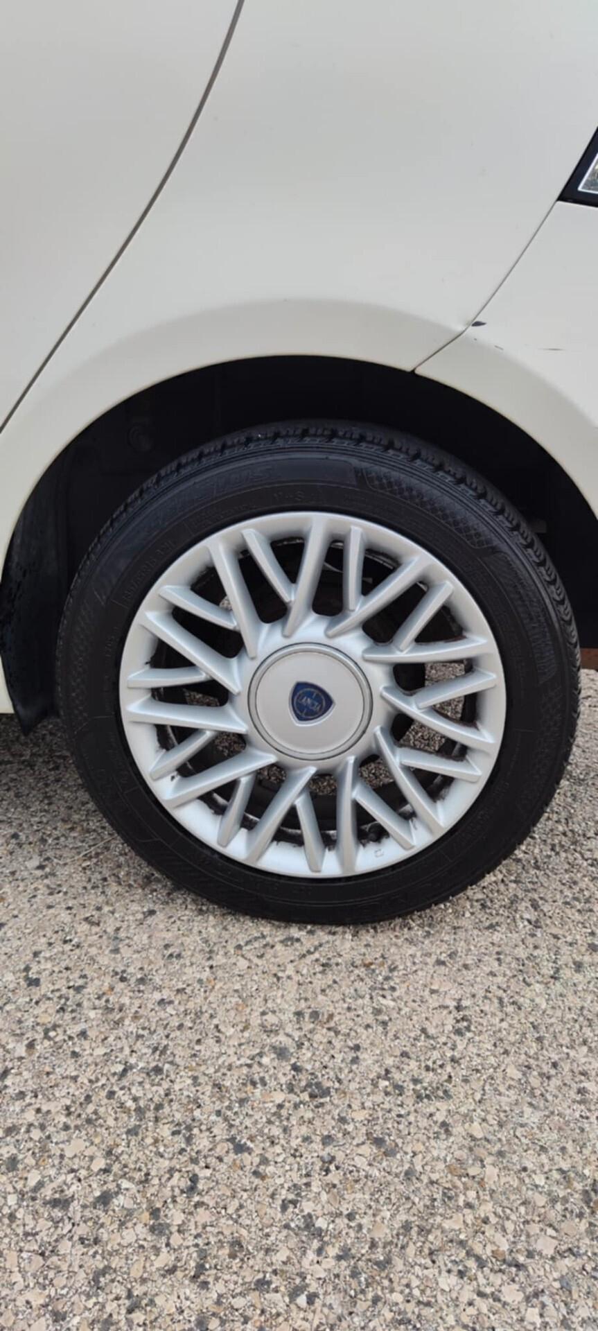 Lancia Ypsilon 1.3 MJT 16V 95 CV 5 porte S&S Platinum