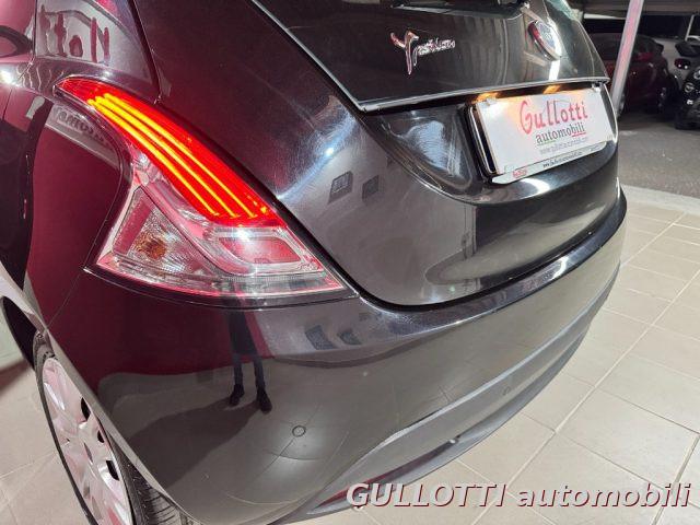 LANCIA Ypsilon 1.3 MJT 95CV Gold