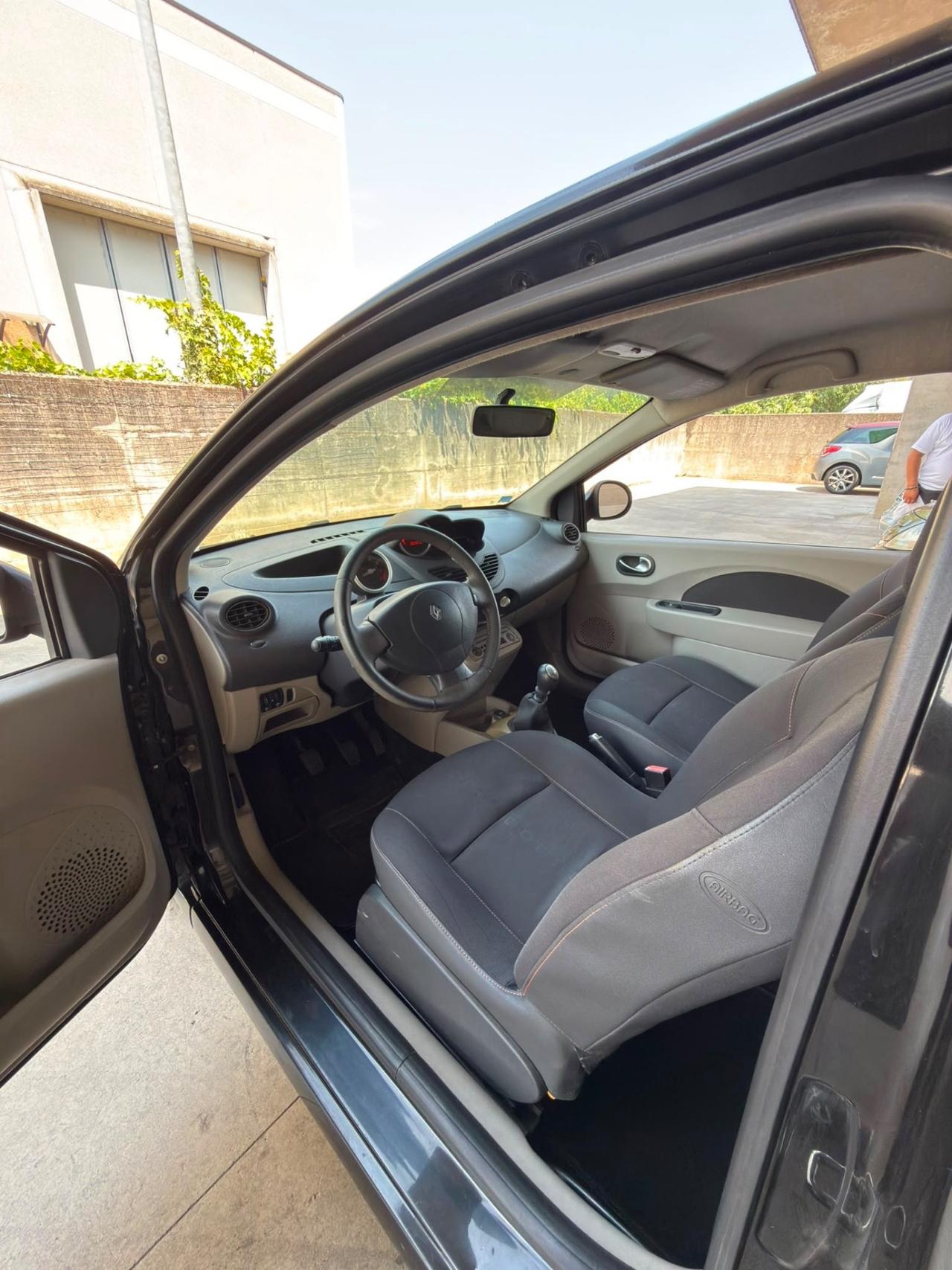 Renault Twingo 1.2 8V