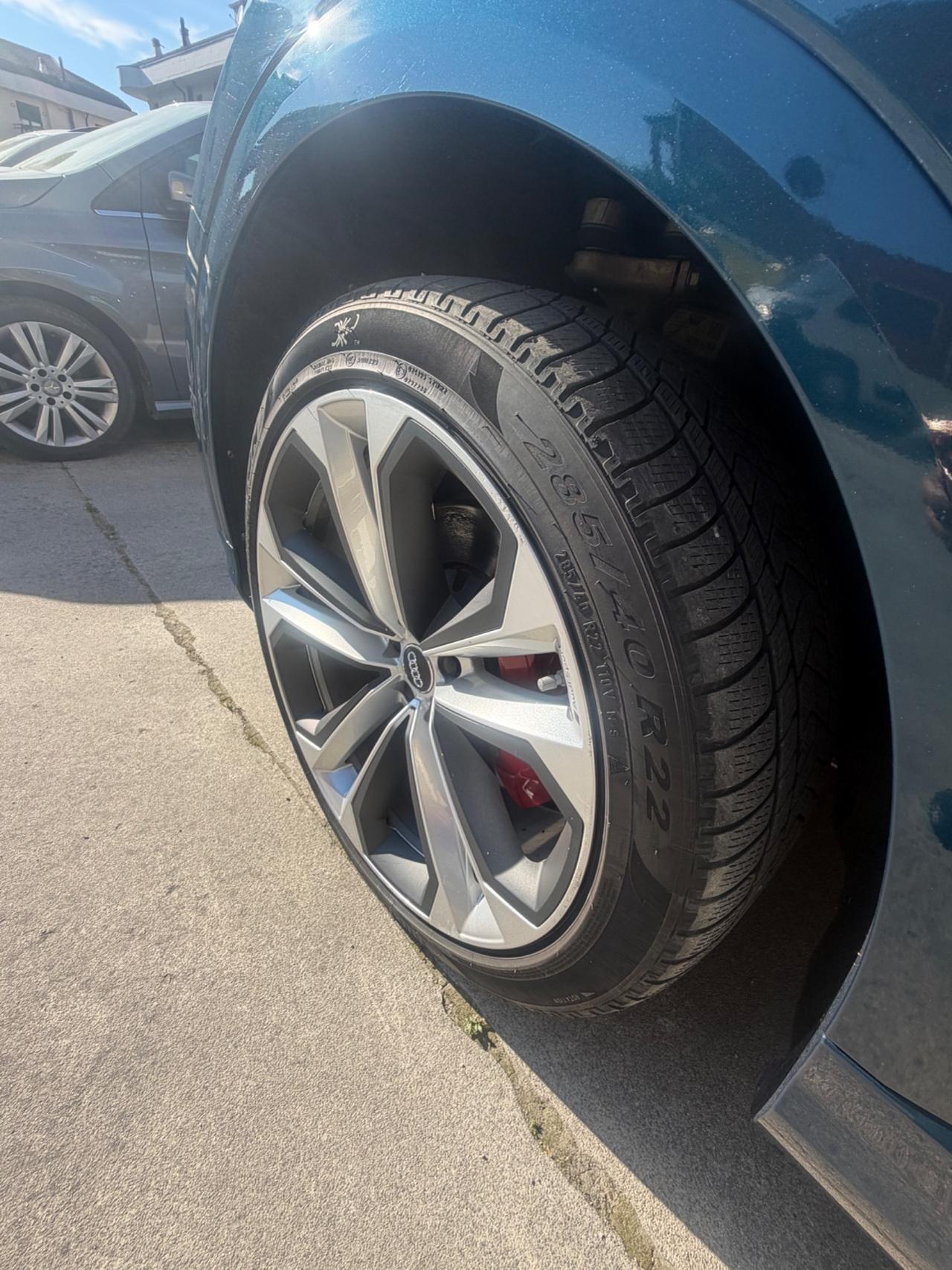 Audi Q8 55 TFSI quattro tiptronic Sport