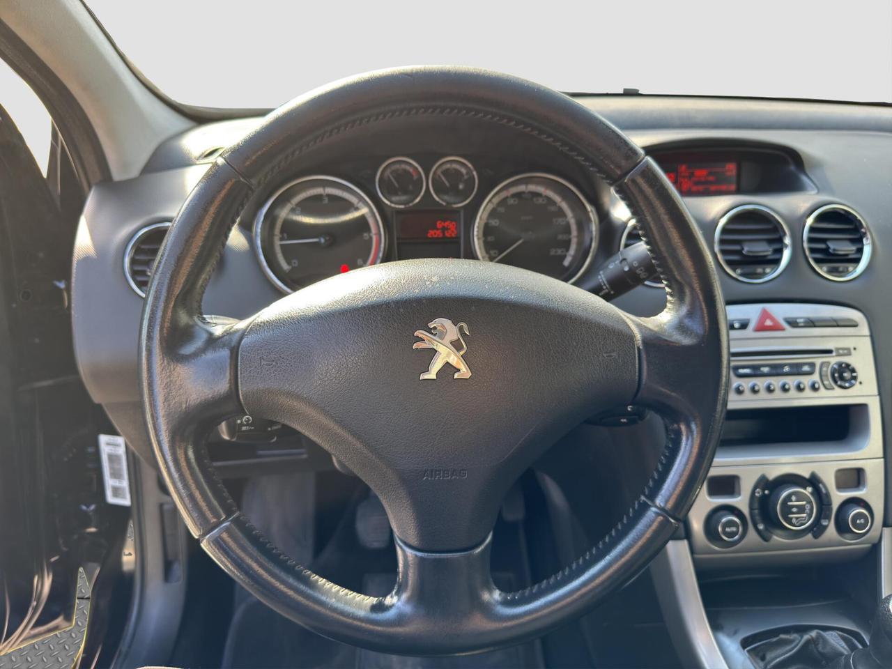 Peugeot 308 5p 1.6 93cv hdi 8v Active 2012
