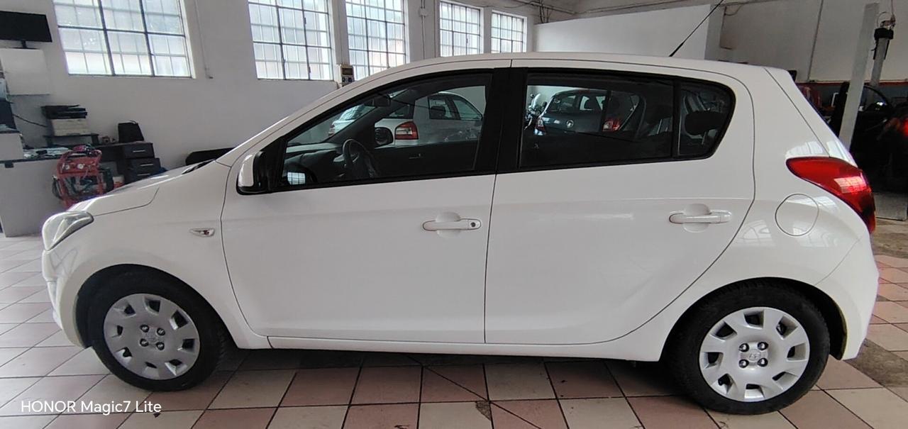 Hyundai i20 1.2 5p. BlueDrive GPL Sound Edition