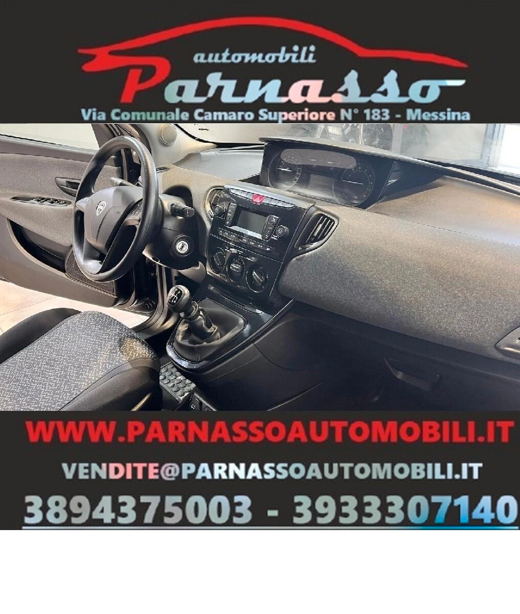 Lancia Ypsilon 1.0 FireFly 5 porte S&S Hybrid