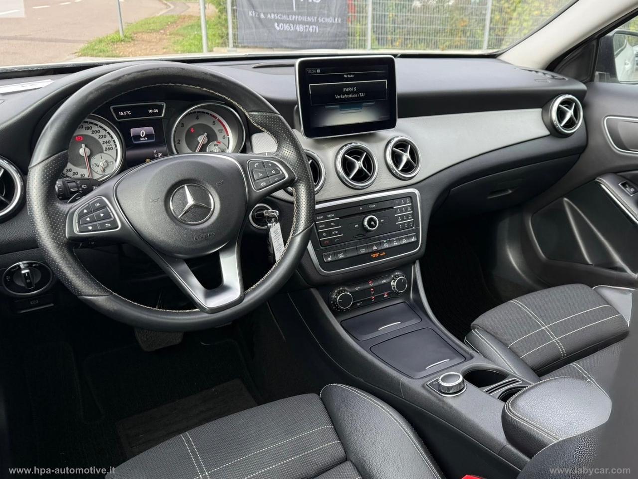 MERCEDES-BENZ GLA 220d Automatic 4Matic Sport TETTO LED PELLE