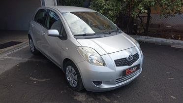 Toyota Yaris 1.4 D-4D 5 porte M-MT Sol automatica