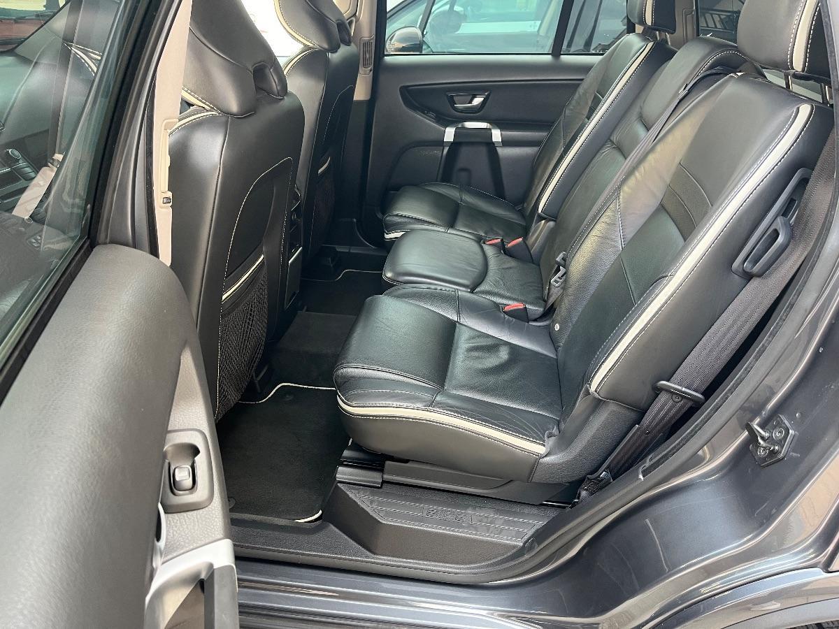 VOLVO XC90 2.4 D5 AWD 7 PT KM 102.000