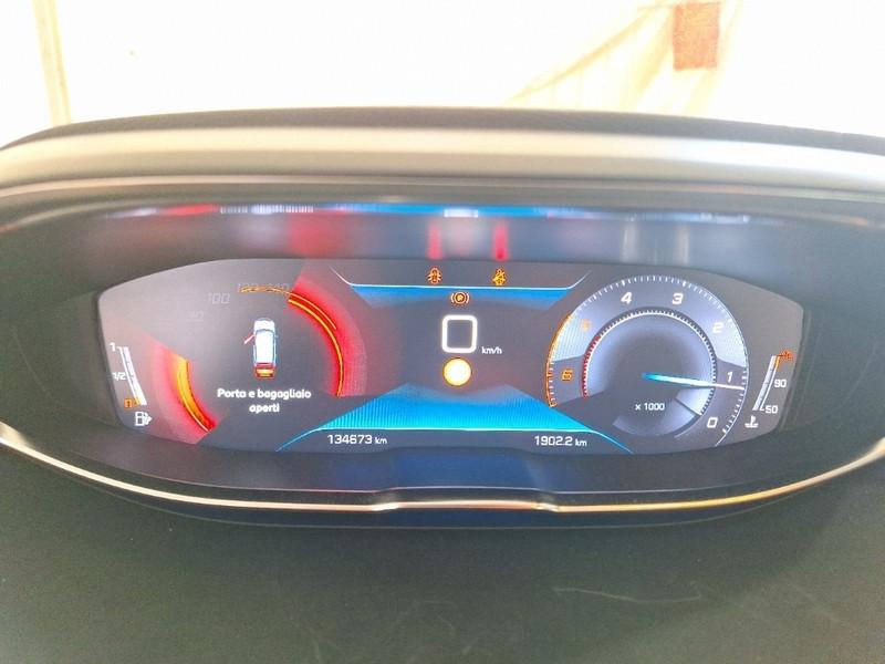 PEUGEOT 3008 BlueHDI 130 S/S Business