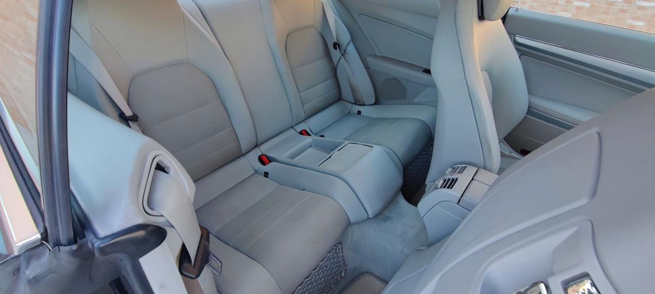 Mercedes-benz E 250 CDI Coupé BlueEFFICIENCY Avantgarde