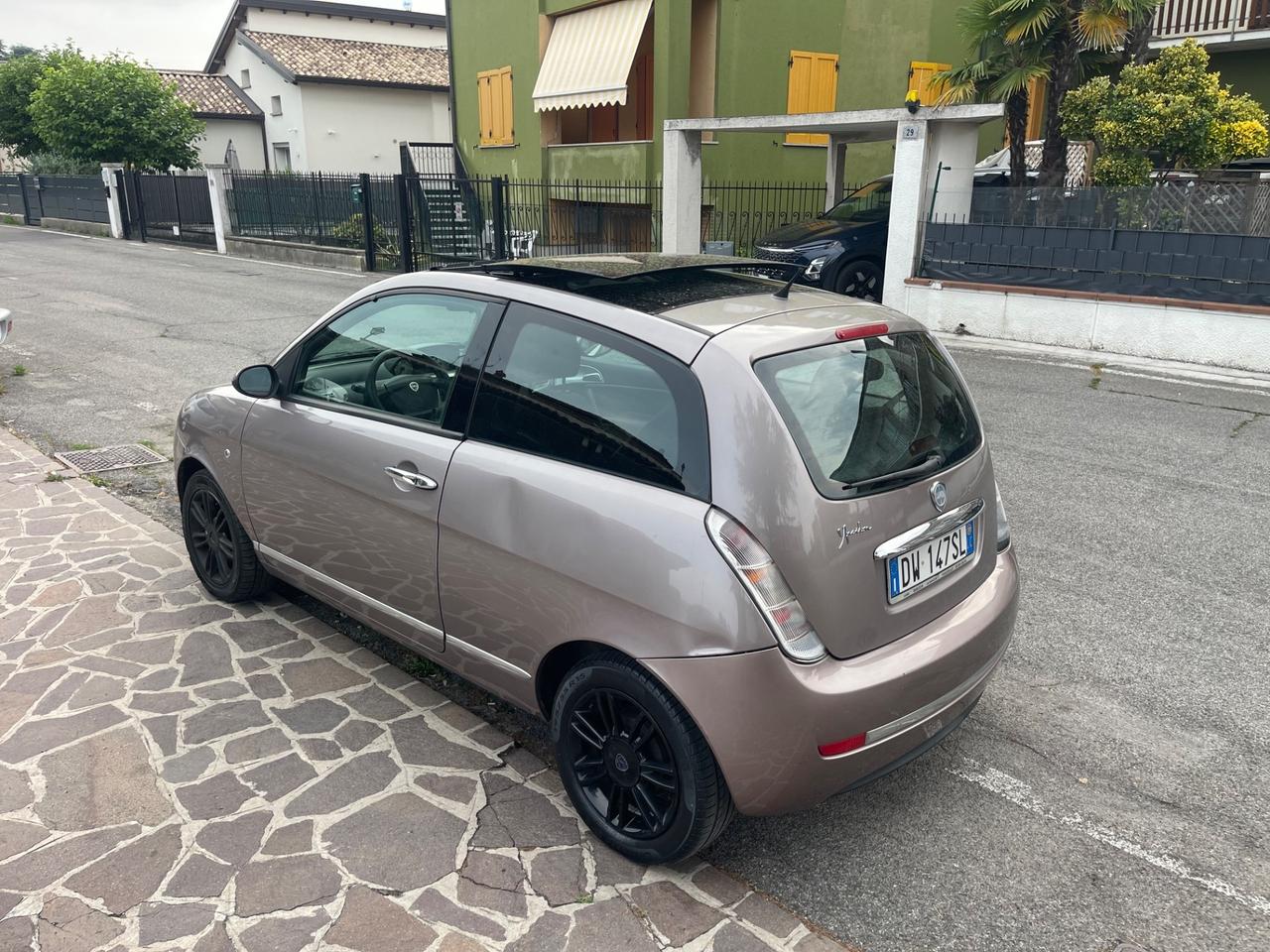 Lancia Ypsilon 1.4 Platino Ecochic GPL