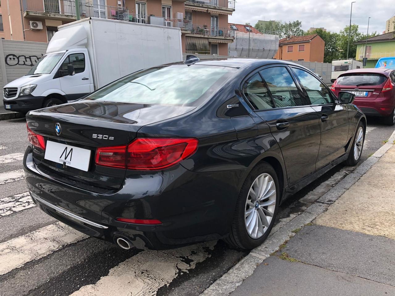 BMW 530 e Luxury - AUT/NAVI/CAMERA/PDC/CERCHI18