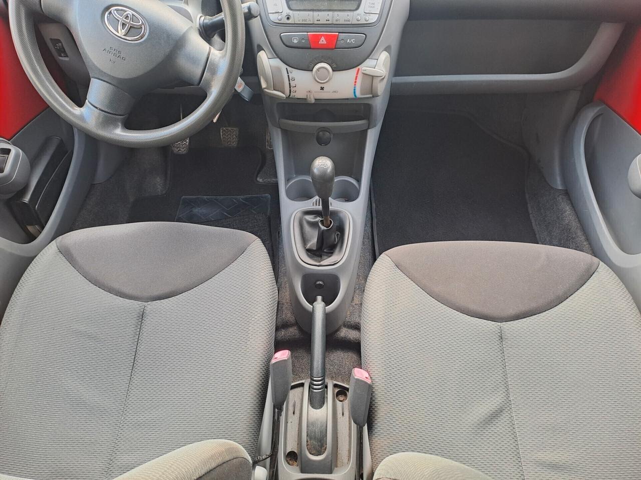 Toyota Aygo 1.0 12V VVT-i 5 porte Sol