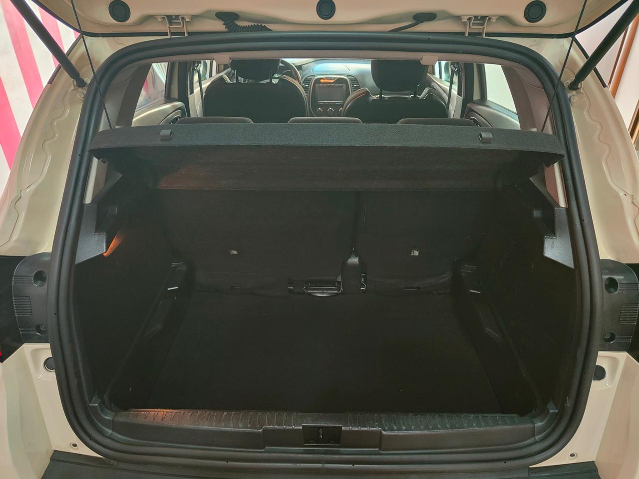 Renault Captur 1.5 dCi 8V 90 CV - 2015 POCHI KM