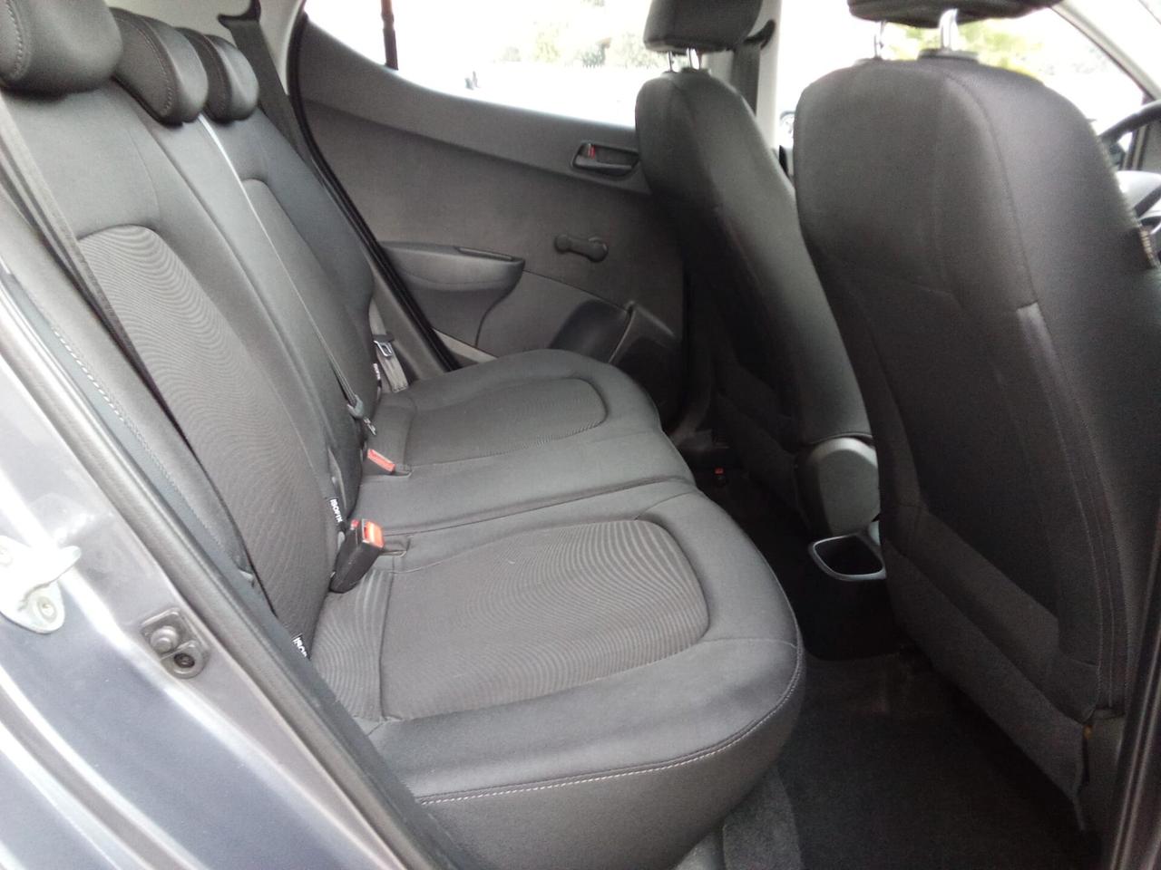 HYUNDAI i10 1,0 GPL 70 CV LOGIN 5P