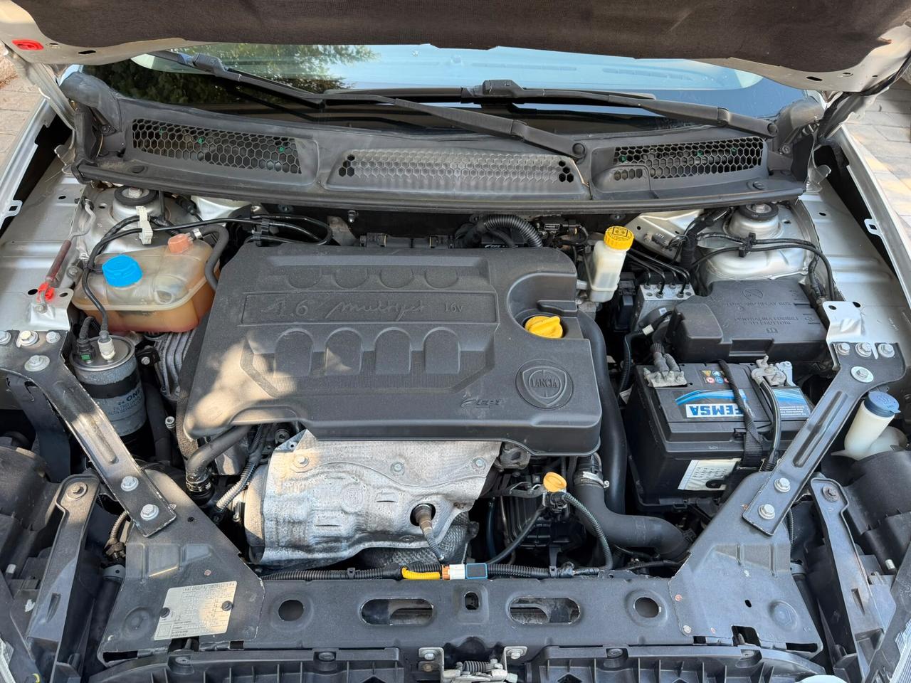 Lancia Delta 1.6 MJT DPF Silver