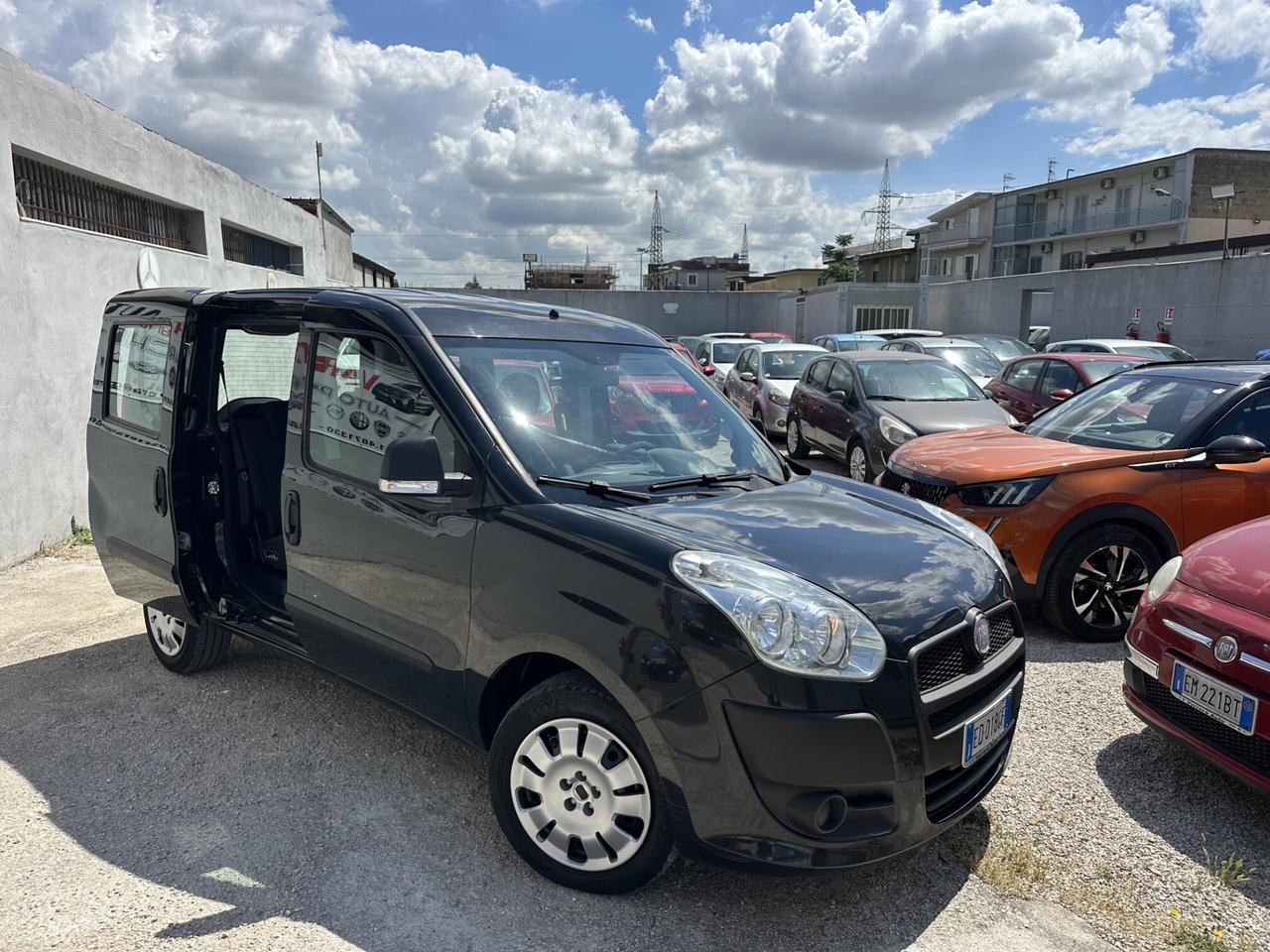 Fiat Doblo 1.6 MJT 105 Cv Emotion 5 Posti Vettura