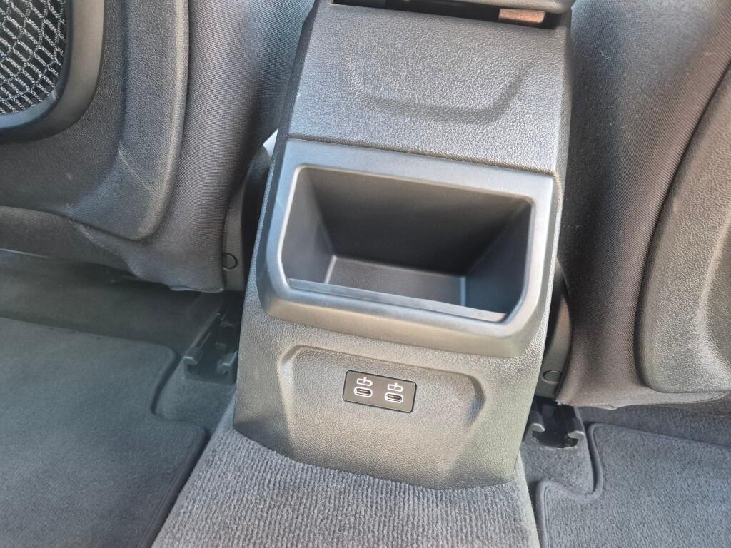 BMW NEW 116d Business Advantage