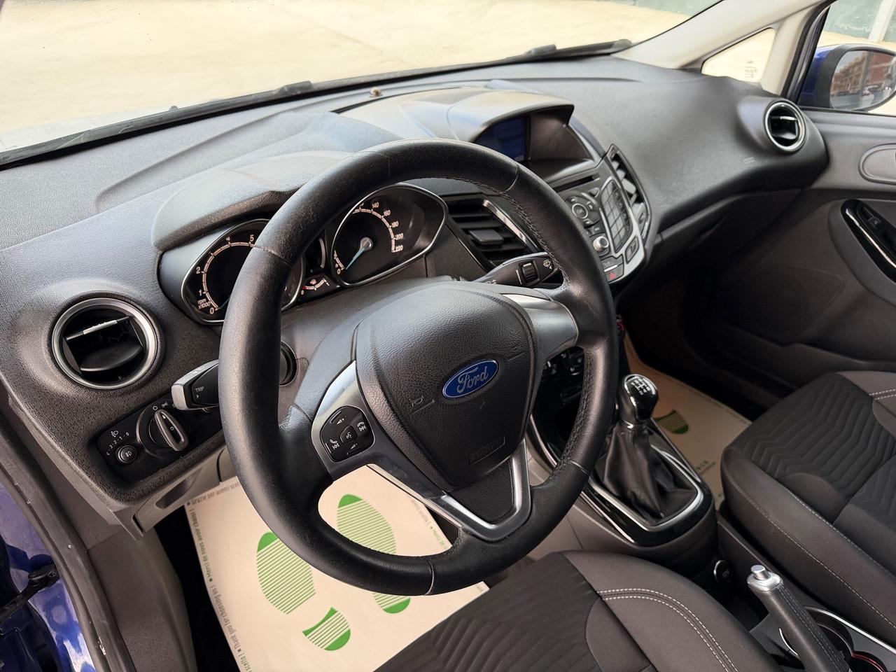 Ford Fiesta 1.2 60CV 5 porte Titanium