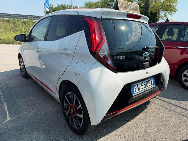 TOYOTA Aygo 1.0 VVT-i 72 CV 5 porte x-wave orange
