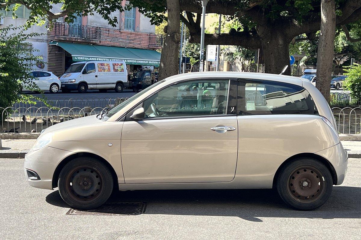 LANCIA Ypsilon 1.2 Oro