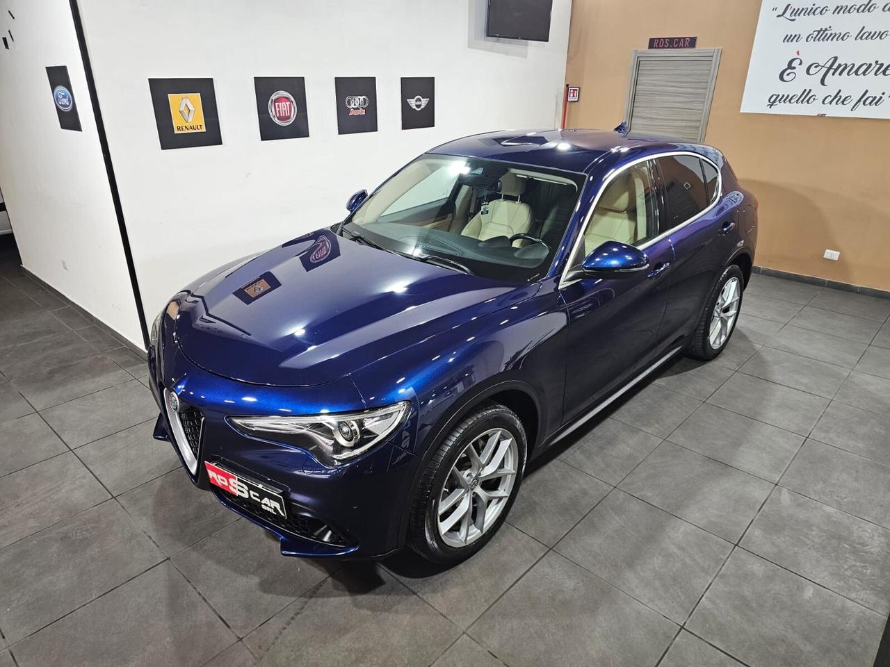 Alfa Romeo Stelvio 2.2 AT8 Q4 210 CV Executive