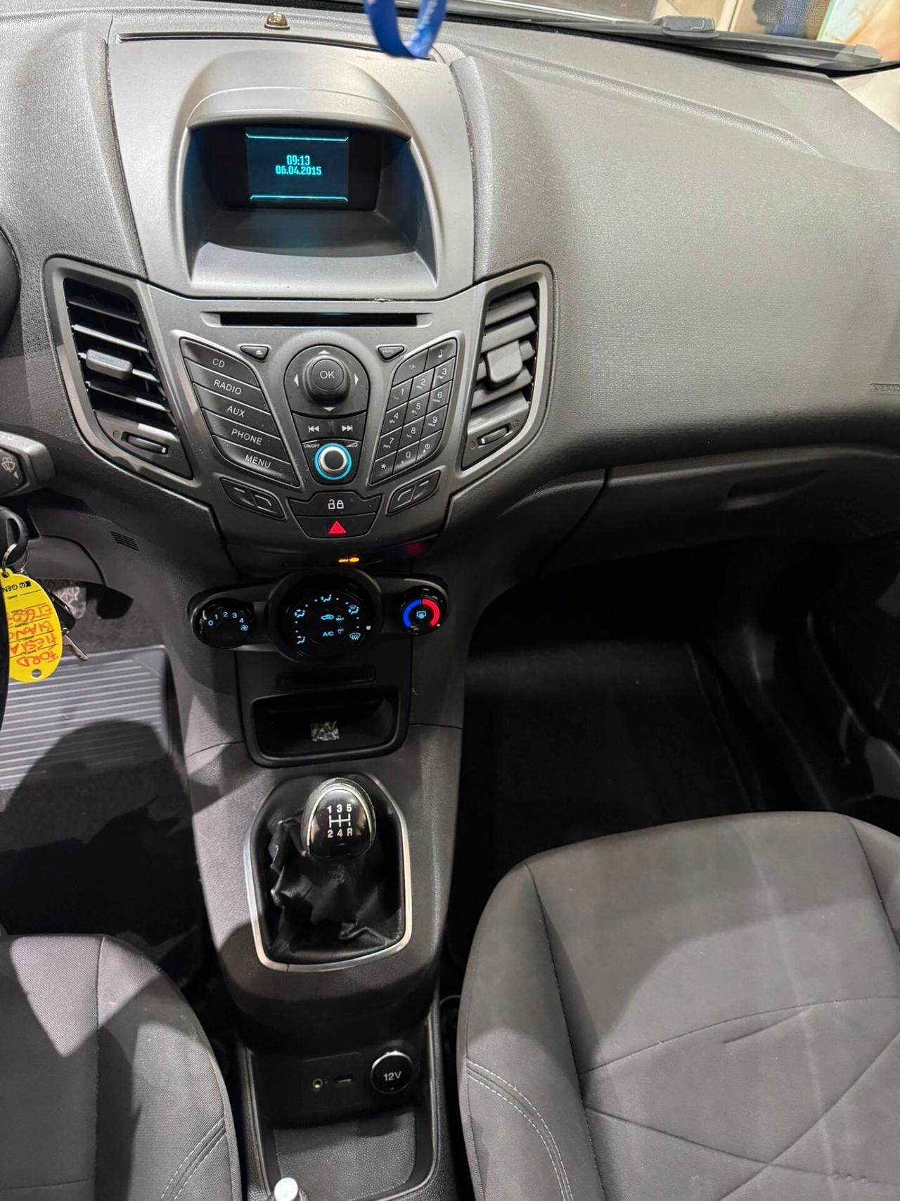 Ford Fiesta 1.5 TDCi 75CV 5 porte Titanium