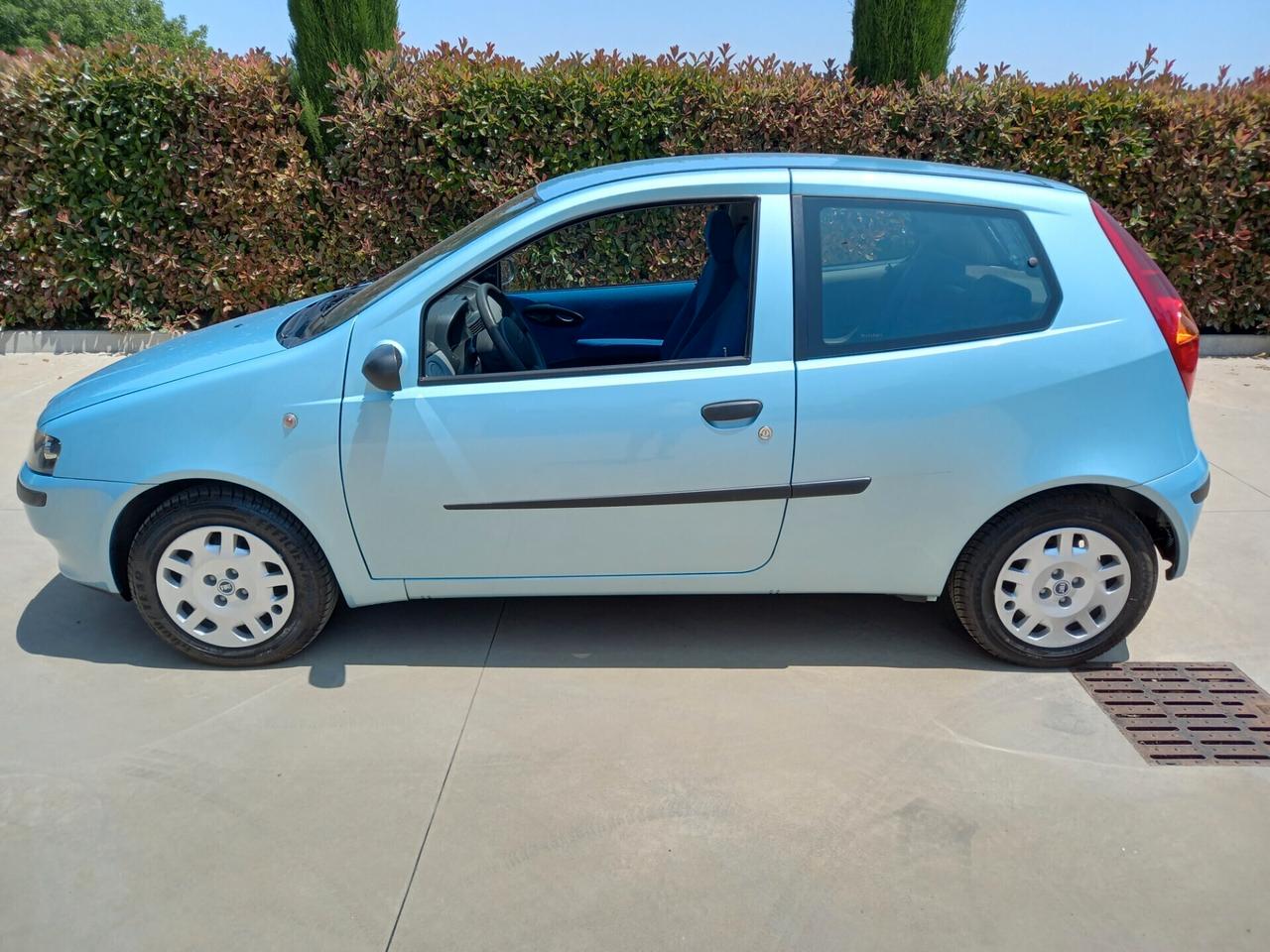 Fiat Punto 1.2i cat Feel SOLO 30000 KM !!!!!