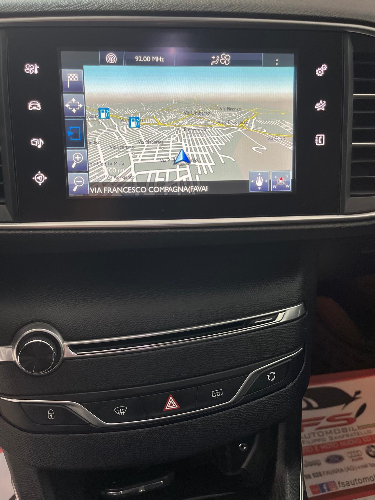 Peugeot 308 BlueHDi 120 S&S Allure