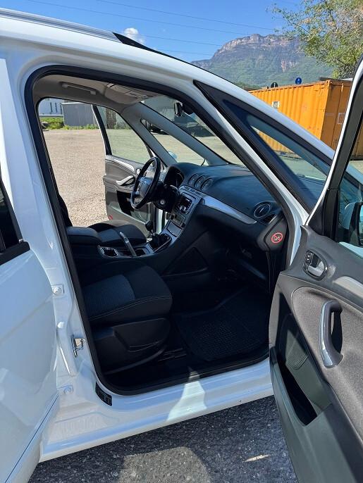 Ford Galaxy 1.6 TDCi 115 CV Start&Stop DPF Business Nav