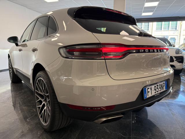 PORSCHE Macan 2.0