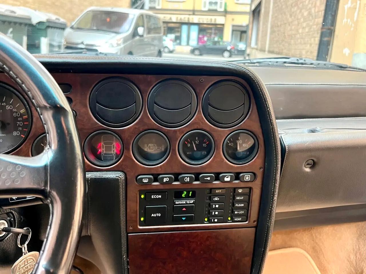 Lancia Thema 2.0 i.e. turbo 16V cat LX