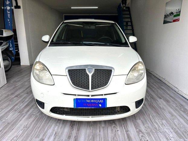 LANCIA Ypsilon 2 serie Ypsilon 1.2 Platino