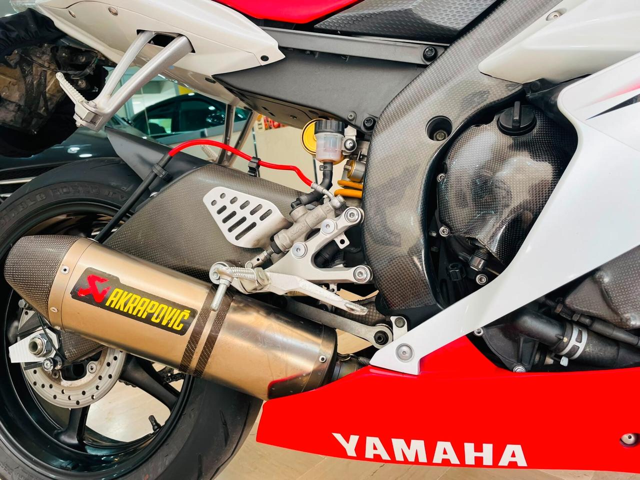 Yamaha YZF R6 Competition White/Red
