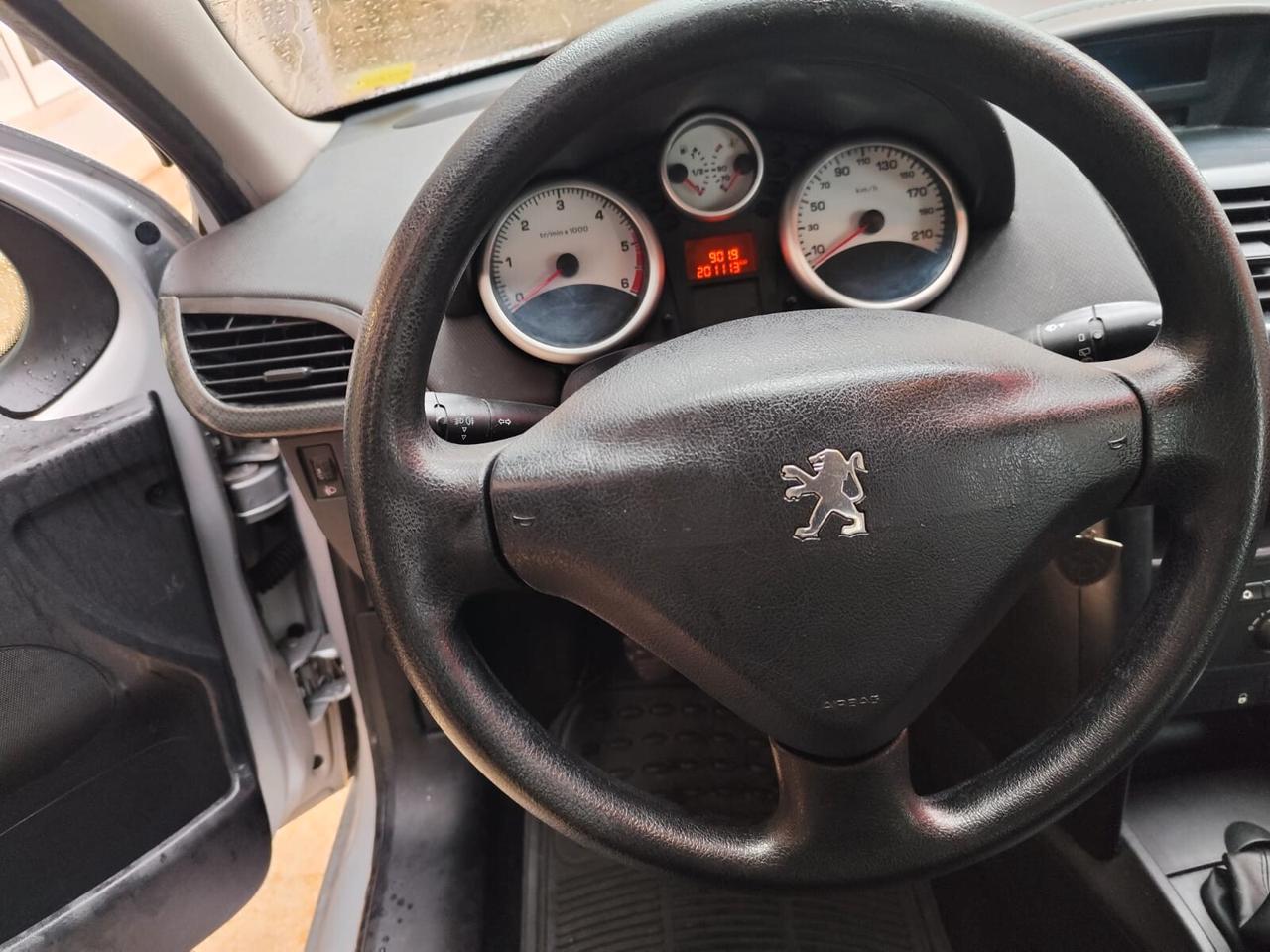 Peugeot 207 1.4 HDi 70CV 5p. Energie