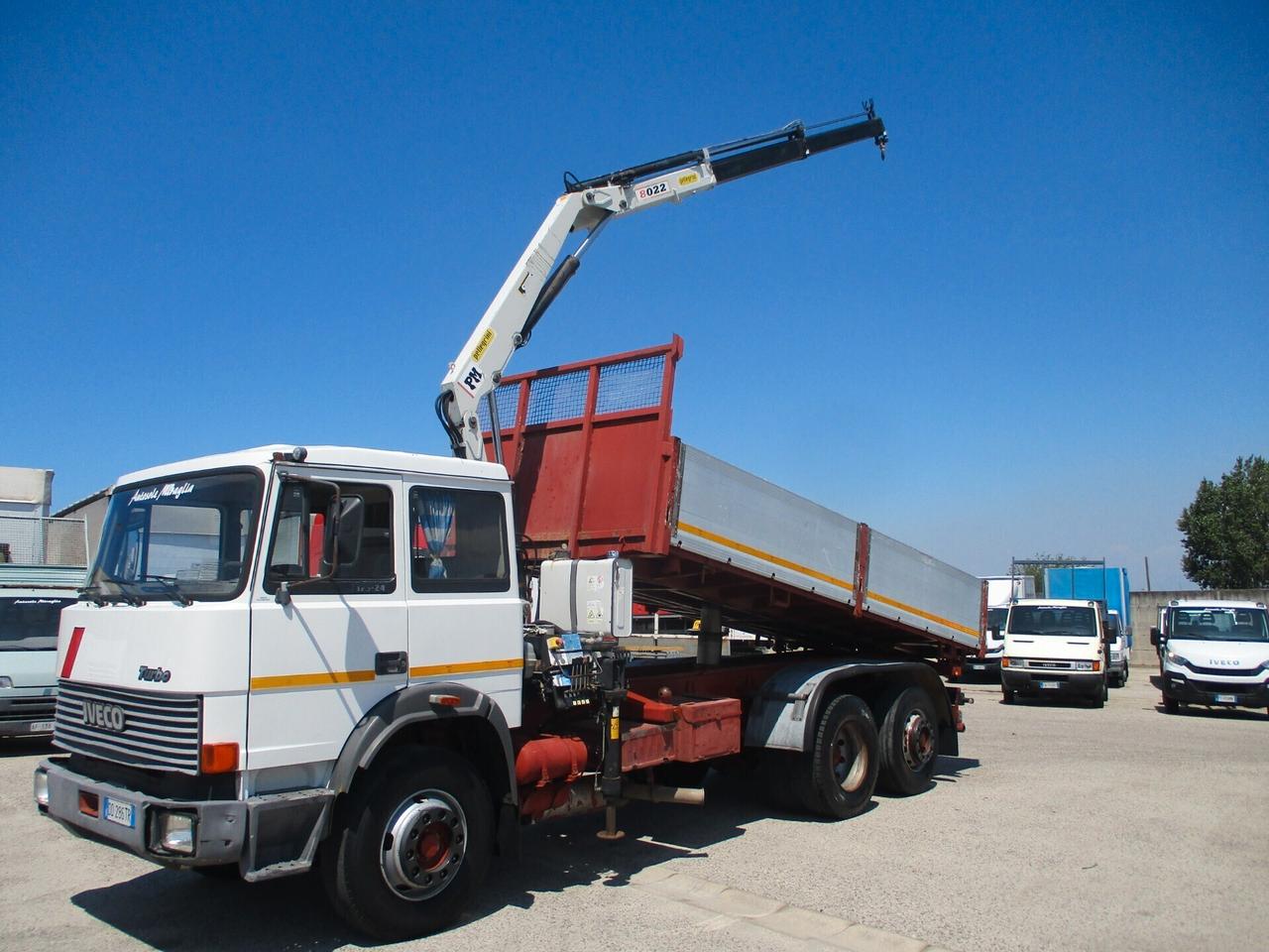 Iveco 175-24 3 ASSI GRU PM 8000/2S +RIBALTABILE TRILATER
