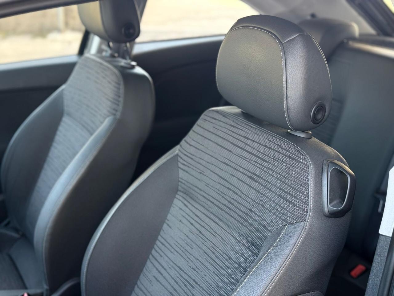 Opel Corsa 1.2 3 porte Edition