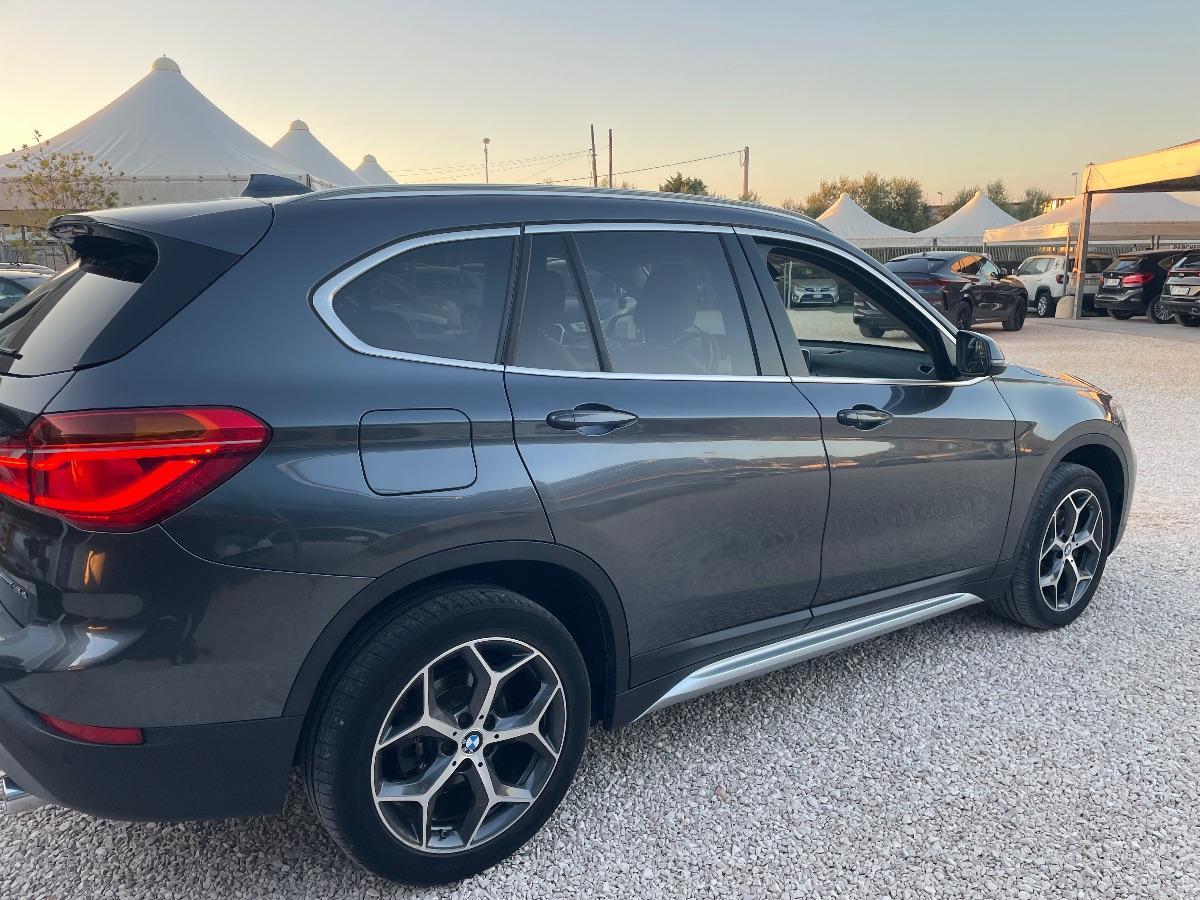 BMW - X1 - sDrive18d xLine
