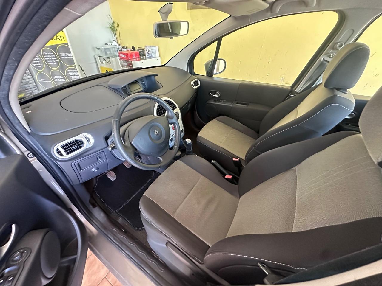 Renault Modus 1.2benz. 85.000km