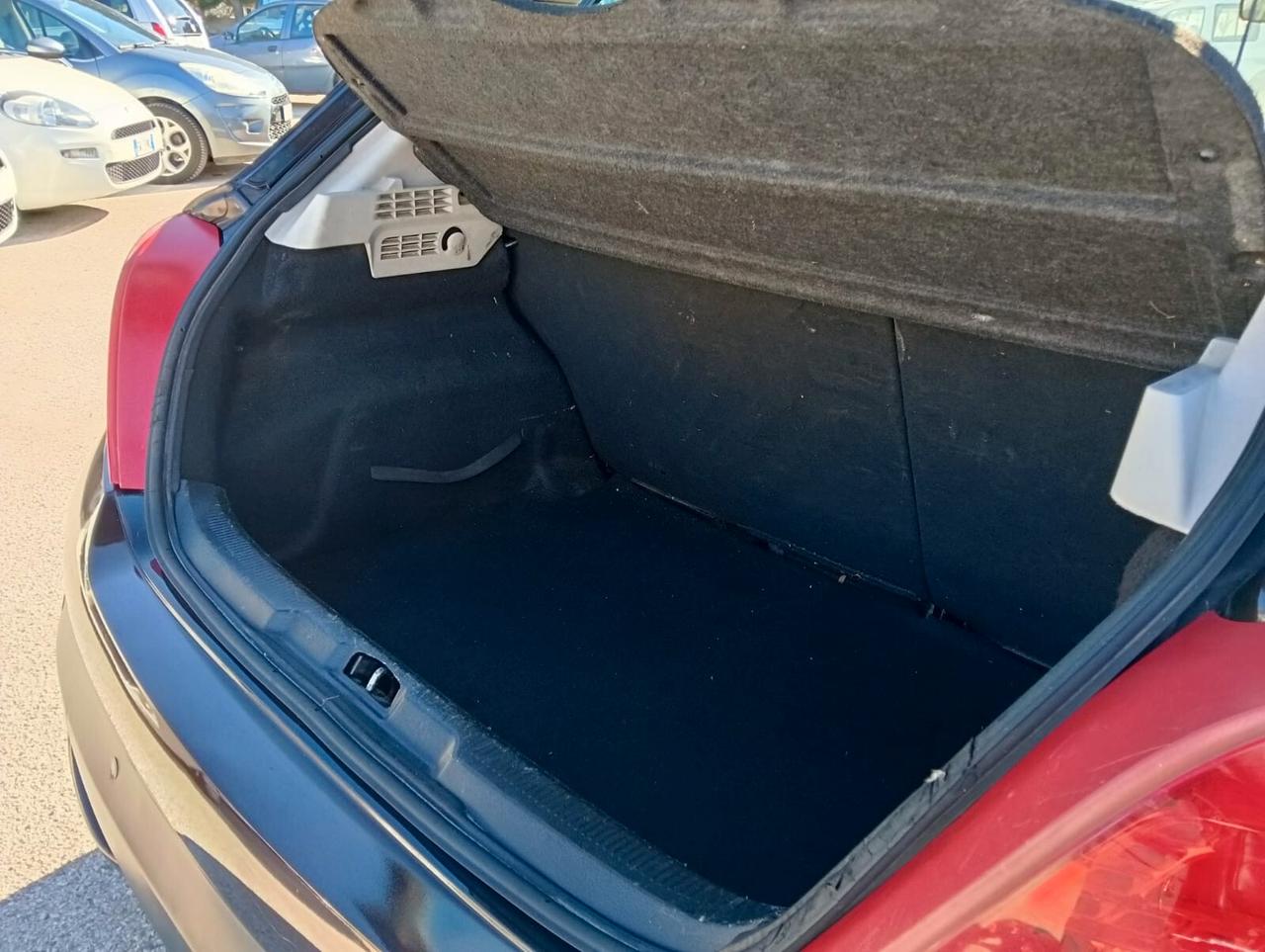 Peugeot 207 1.4 HDi 70CV 5p. Energie