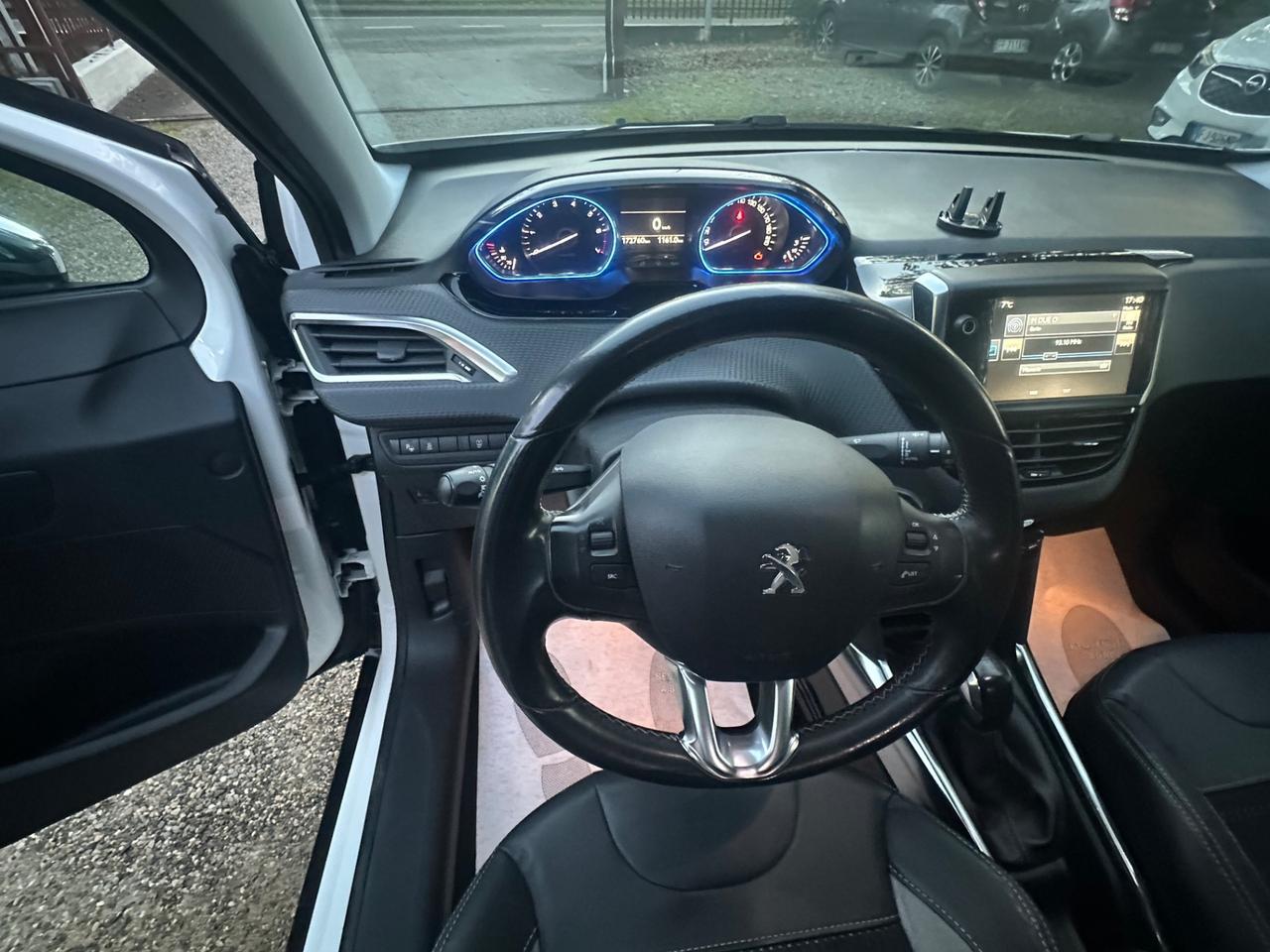 Peugeot 2008 PureTech 82 Allure