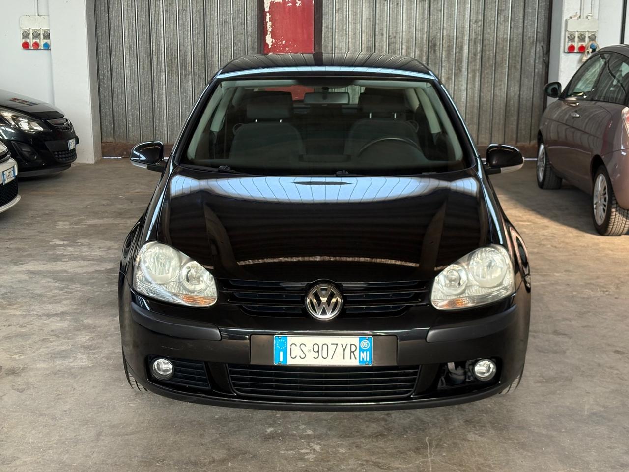 Volkswagen Golf 1.6 16V FSI 5p. Sportline