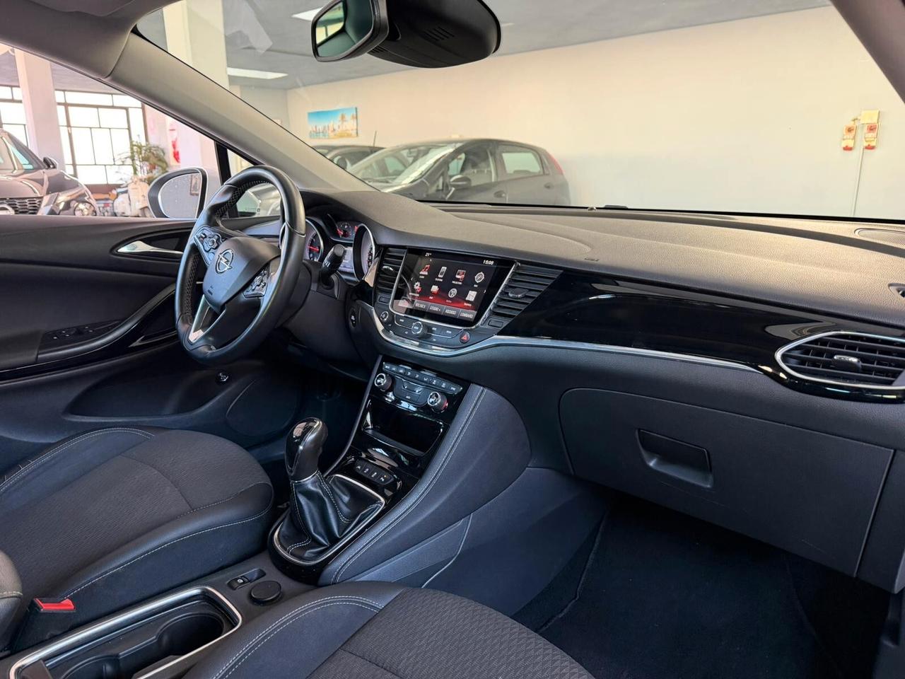 Opel Astra Sports Tourer 1.0cc INNOVATION 105cv - 1 PROPRIETARIO FULL OPT.