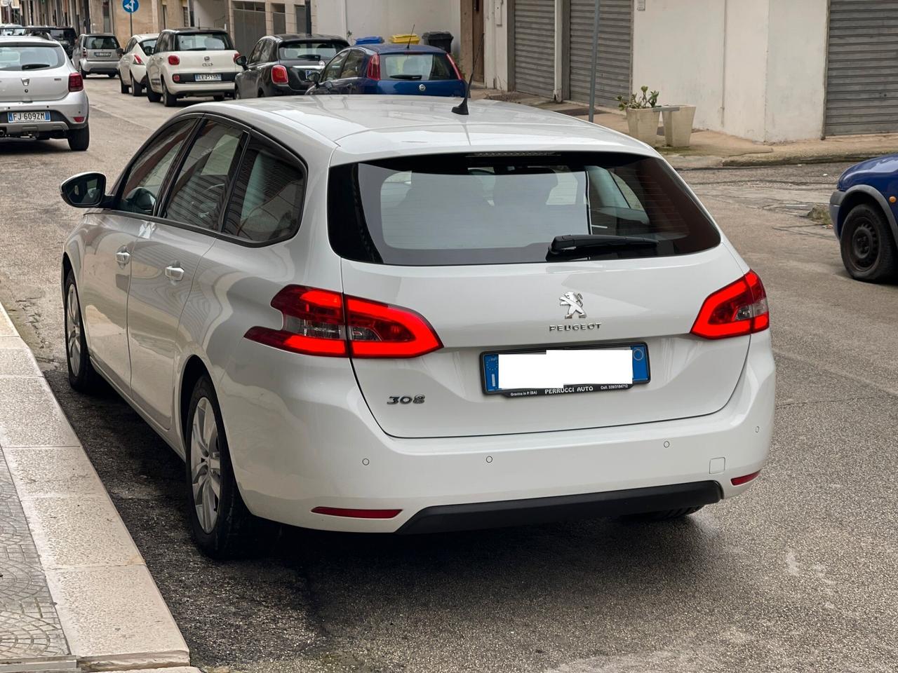 Peugeot 308 BlueHDi 100 CV SW Business