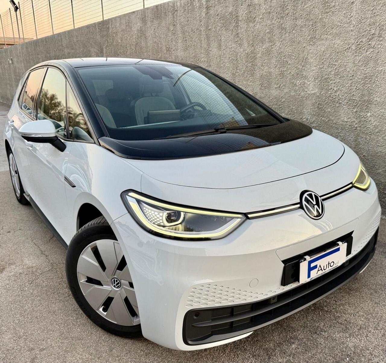 Volkswagen ID.3 58 kWh,Tetto panoramico,LED ambiete,Full LED,ecc.