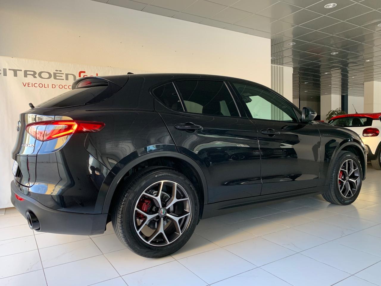 Alfa Romeo Stelvio 2.2 Turbodiesel 210 CV AT8 Q4 Executive