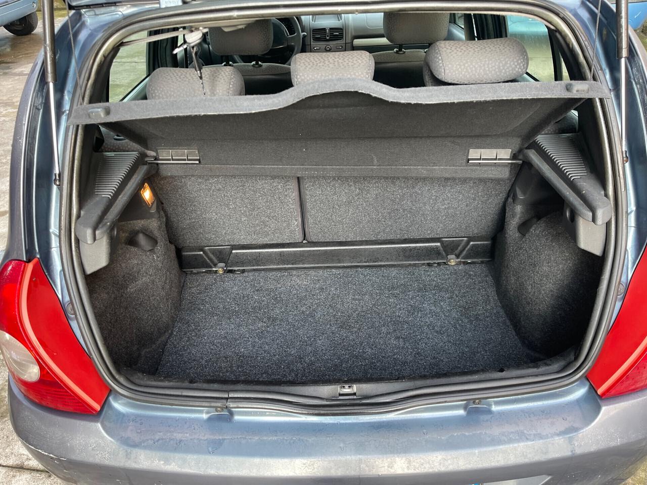 RENAULT CLIO STORIA 1.2 BENZINA EURO4 5P NEOPATENTATI