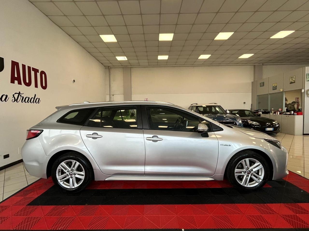 Toyota Corolla Touring Sports 1.8 Hybrid Business