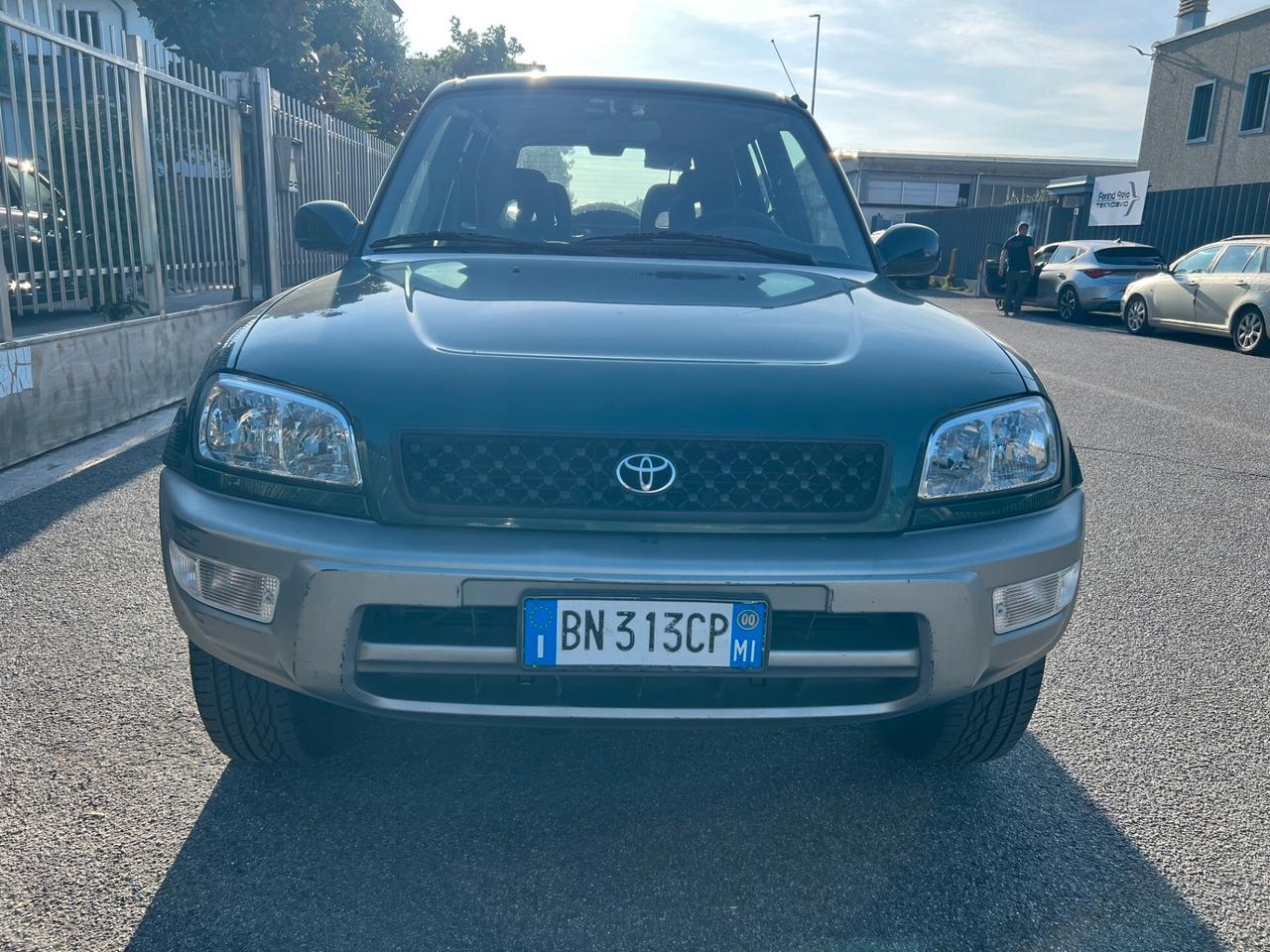 Toyota RAV 4 2.0i 16V cat 5 porte Fun 4x4